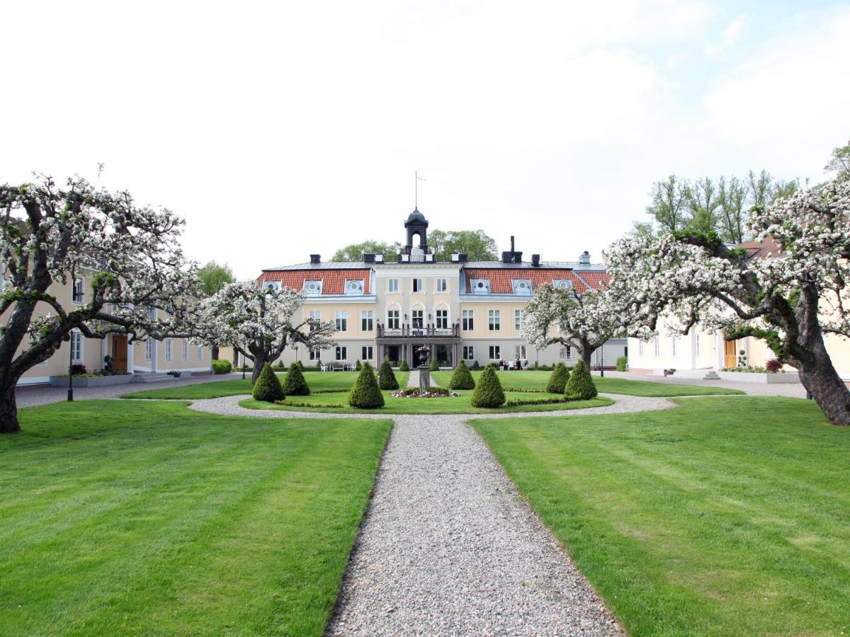 Sodertuna Slott Gnesta Exterior foto