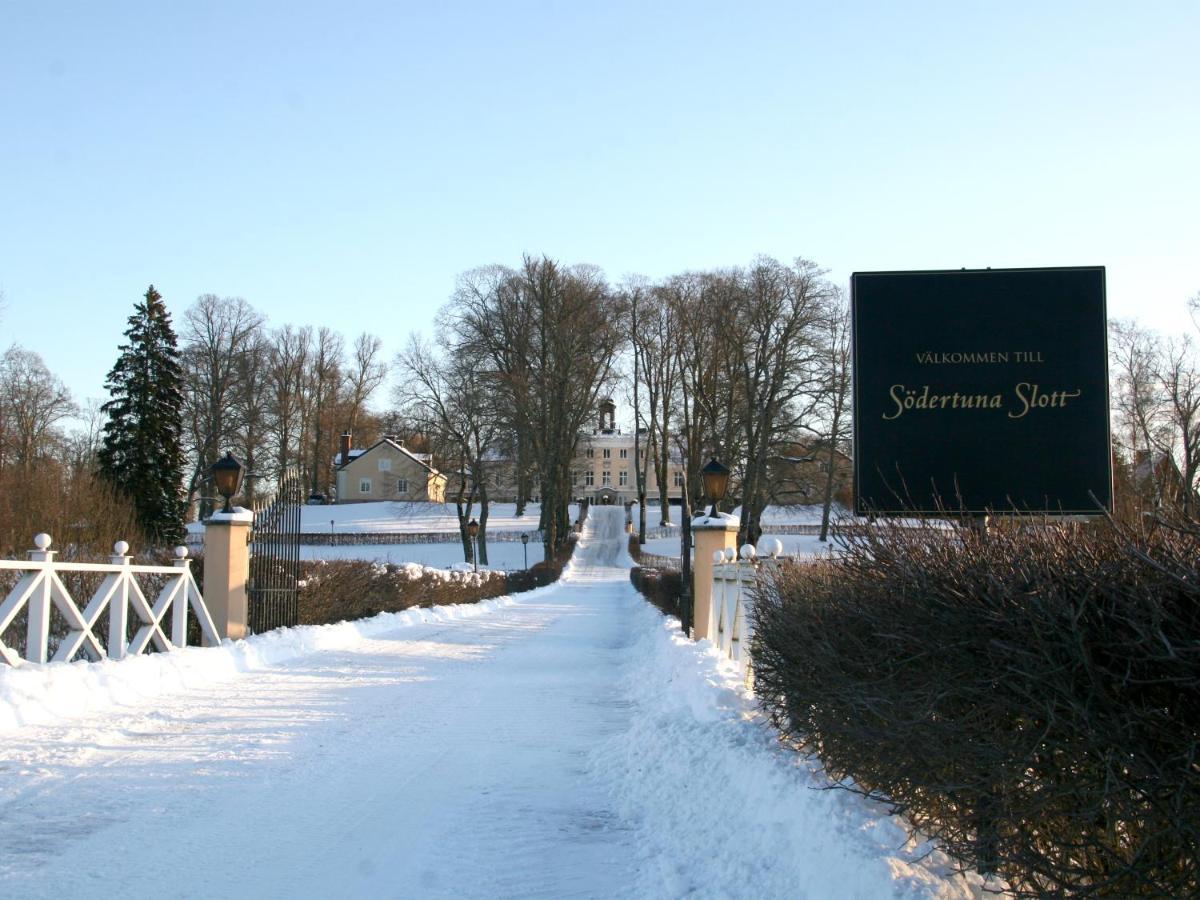 Sodertuna Slott Gnesta Exterior foto